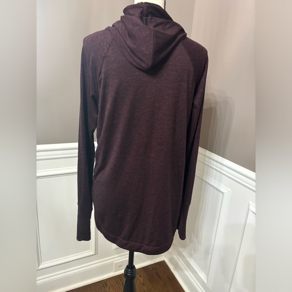 Athleta Pullover Hoodie Burgundy Womens Small Thumb Holes No Drawstring Athletic - Picture 6 of 14